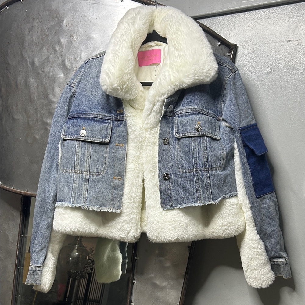 Stylish Blue and White Women's Jean Jacket